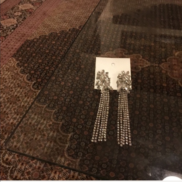 Free people duster dangle earring - Picture 6 of 6
